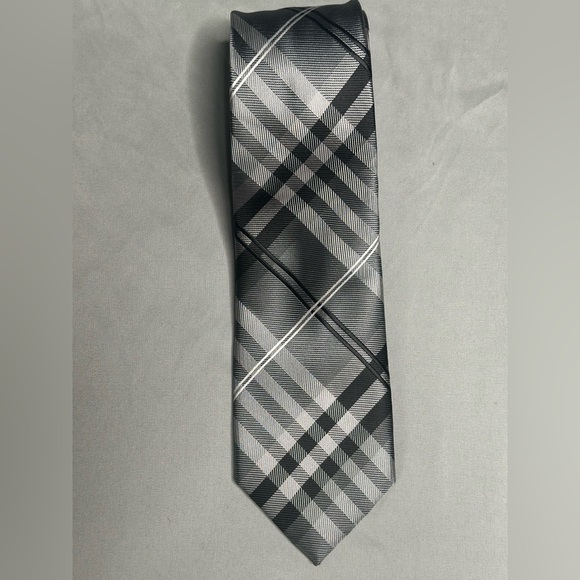 Geoffrey Beene Black and Gray Plaid Tie - Picture 1 of 8